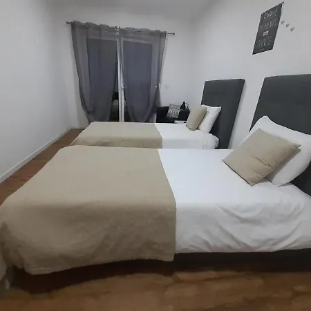 Amazing Huge In Villa Palmela