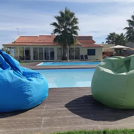 Amazing Huge In Villa