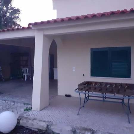 Villa Amazing Huge In *