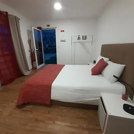 Villa Amazing Huge In Palmela