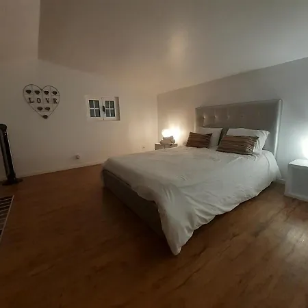 Villa Amazing Huge In *